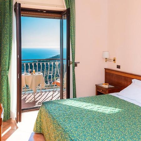 Hotel Montana SantʼAgata sui Due Golfi Εξωτερικό φωτογραφία